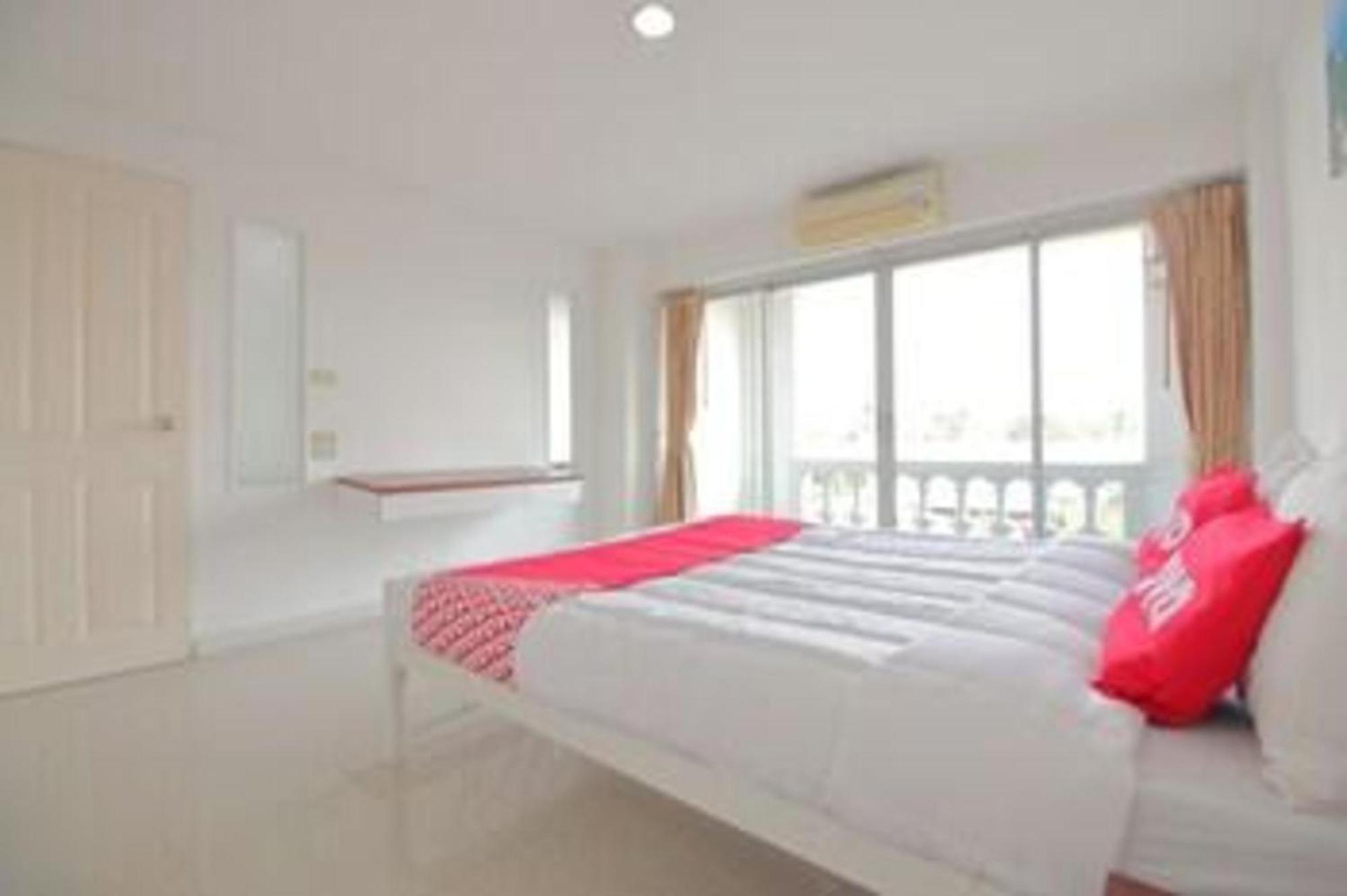 Super Oyo 498 Ladawan Villa بانكوك المظهر الخارجي الصورة