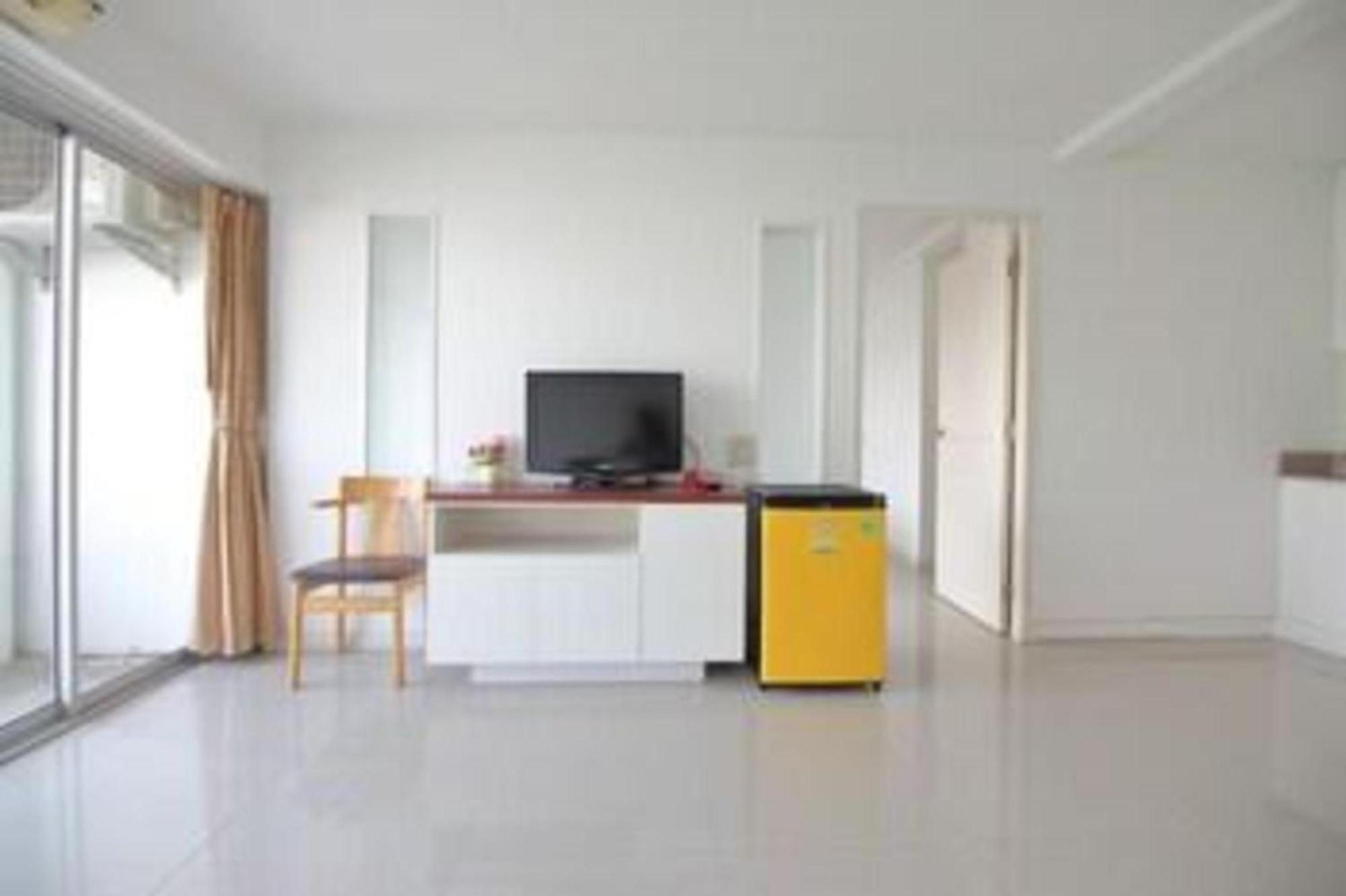 Super Oyo 498 Ladawan Villa بانكوك المظهر الخارجي الصورة