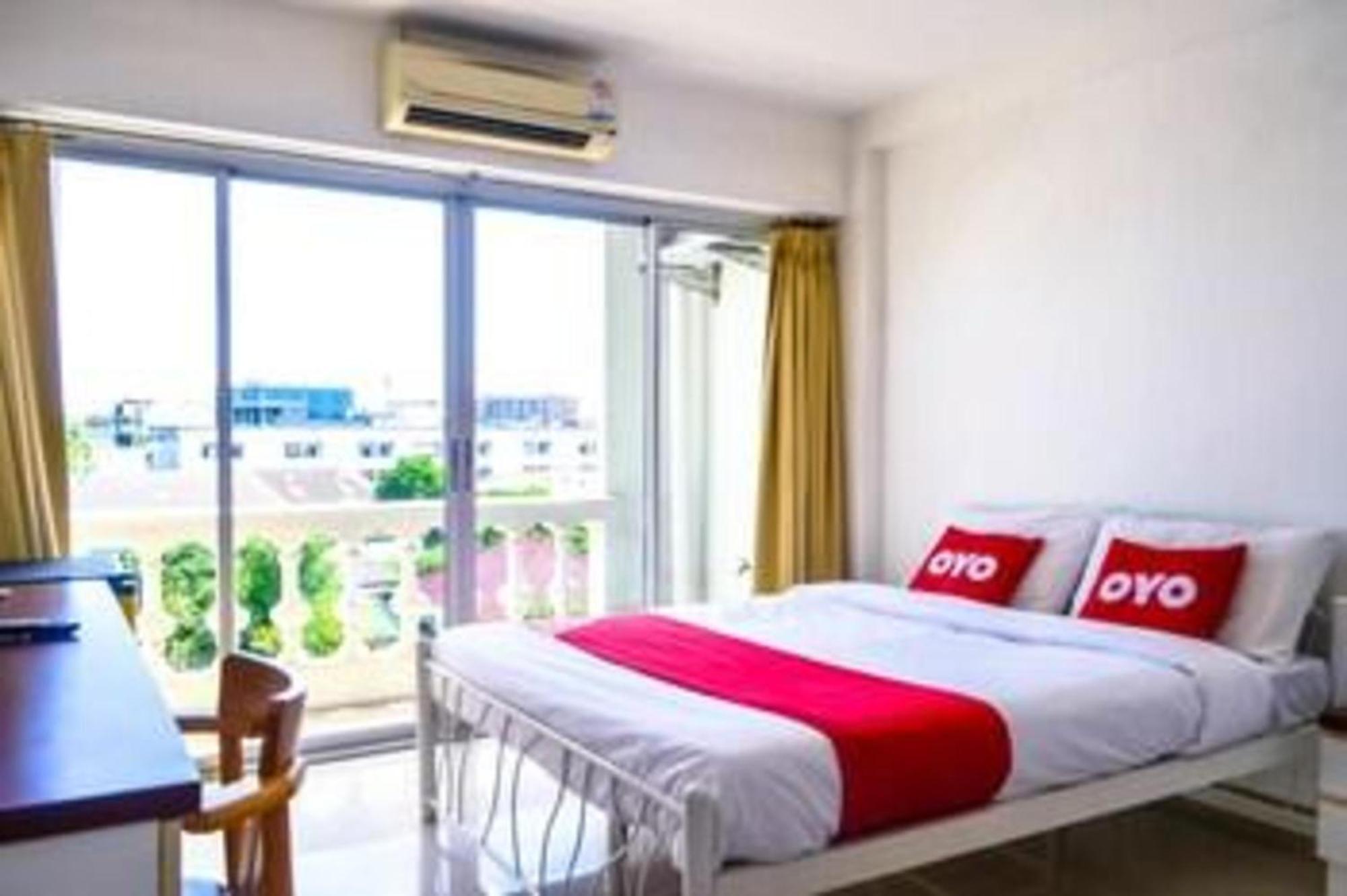 Super Oyo 498 Ladawan Villa بانكوك المظهر الخارجي الصورة