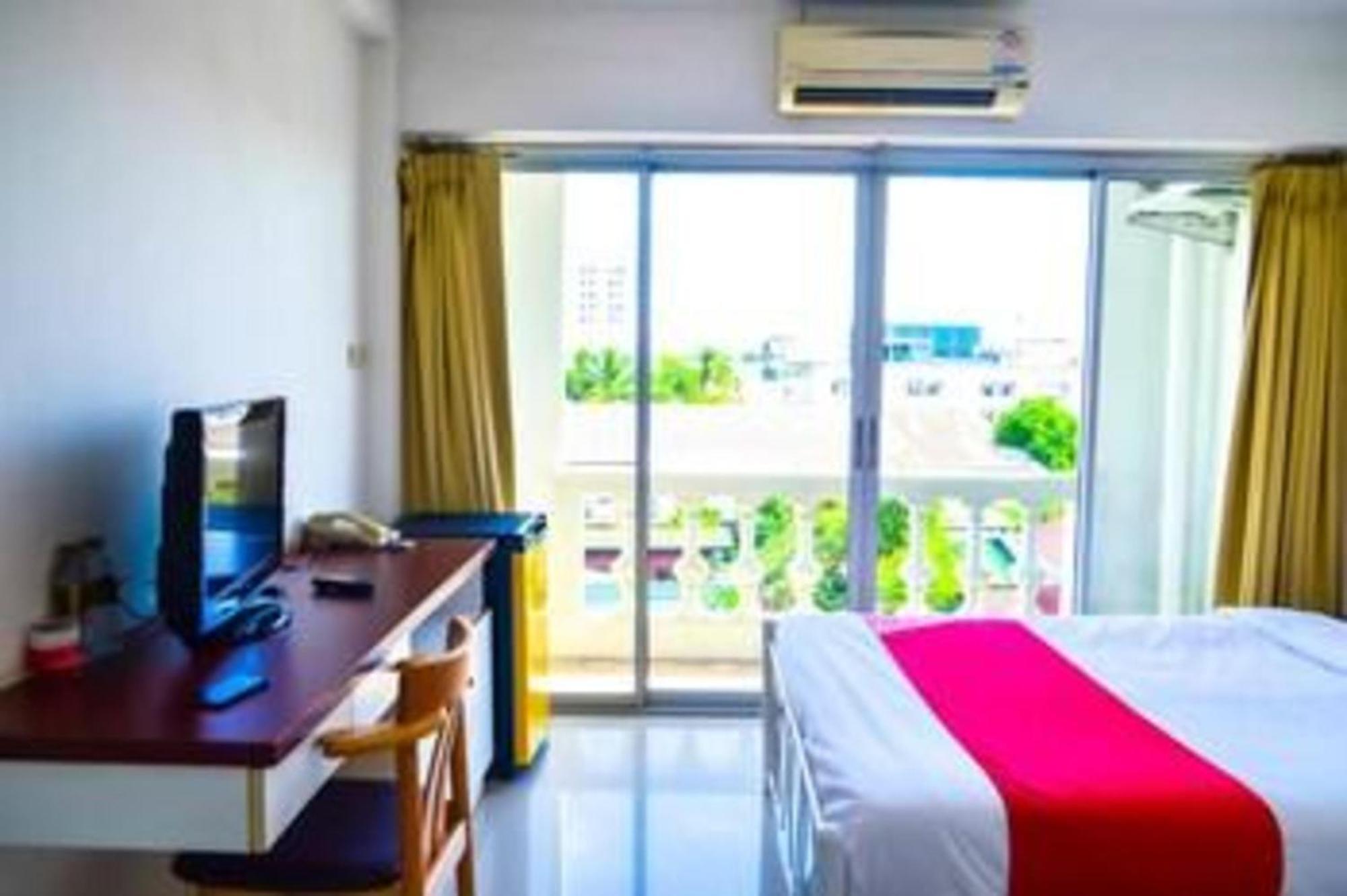Super Oyo 498 Ladawan Villa بانكوك المظهر الخارجي الصورة