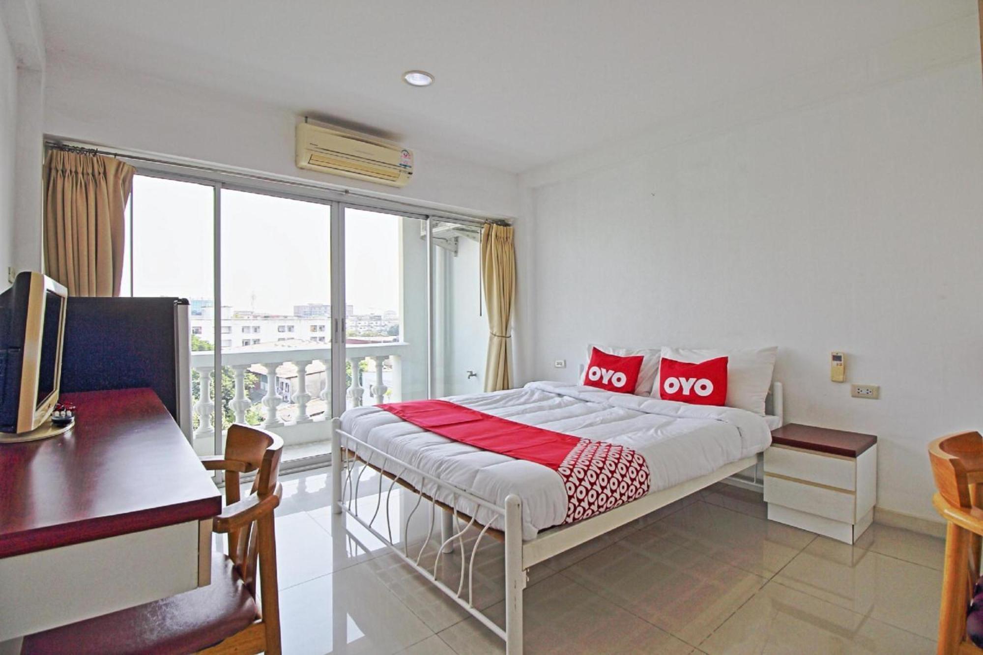 Super Oyo 498 Ladawan Villa بانكوك المظهر الخارجي الصورة